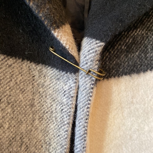 Wool coat - Picture 3 of 4